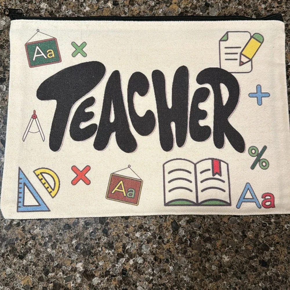 NEW Set of 4 Teacher Bags for pencils or other supplies
